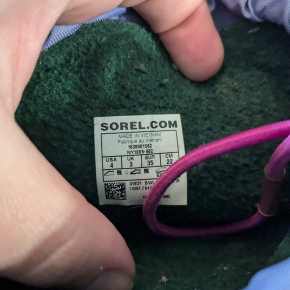 SOREL Purple and Black Pull On Drawstring Snow Boots - Picture 11 of 11